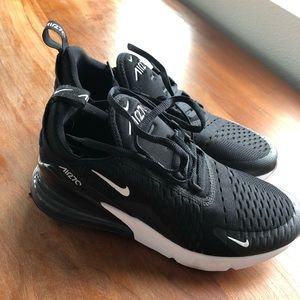 Nike Air Max 270